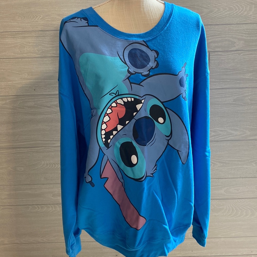 Disney Stitch character fleece sweatshirt. Size XXL ❤️